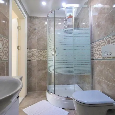 For 14 With Private Pool In Calis, Vilă