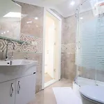 For 14 With Private Pool In Calis, フェティエ