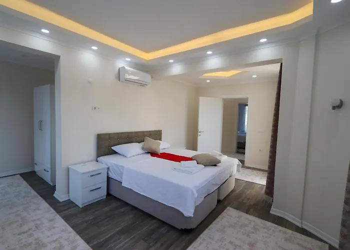 For 14 With Private Pool In Calis,
