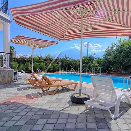 For 14 With Private Pool In Calis, 别墅
