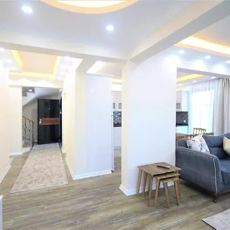 For 14 With Private Pool In Calis,