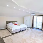 Vila For 14 With Private Pool In Calis, Fethiye